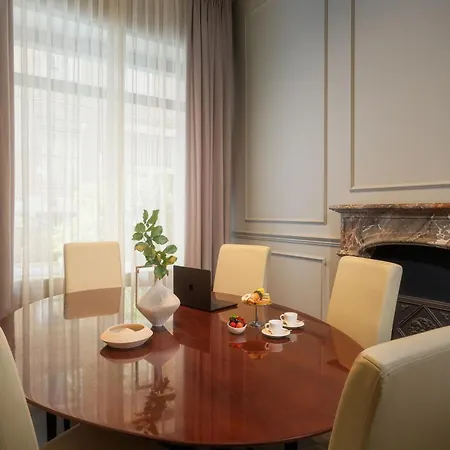 فندق Worldhotel Casati 18 4*