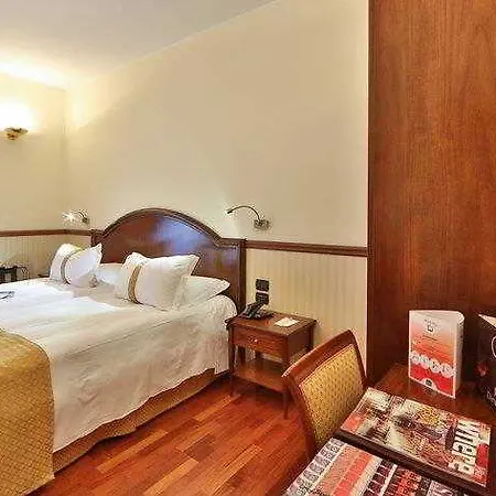 Ξενοδοχείο Worldhotel Casati 18 4*